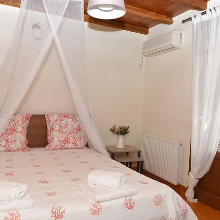 Villa Plagia *
