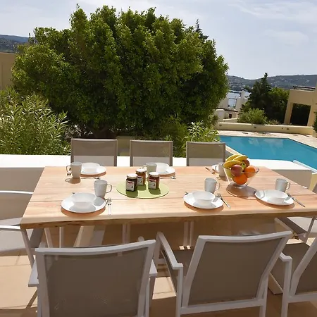 Plagia Villa *