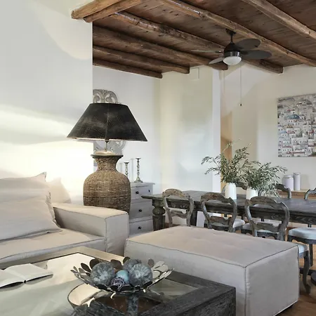 Plagia Villa *